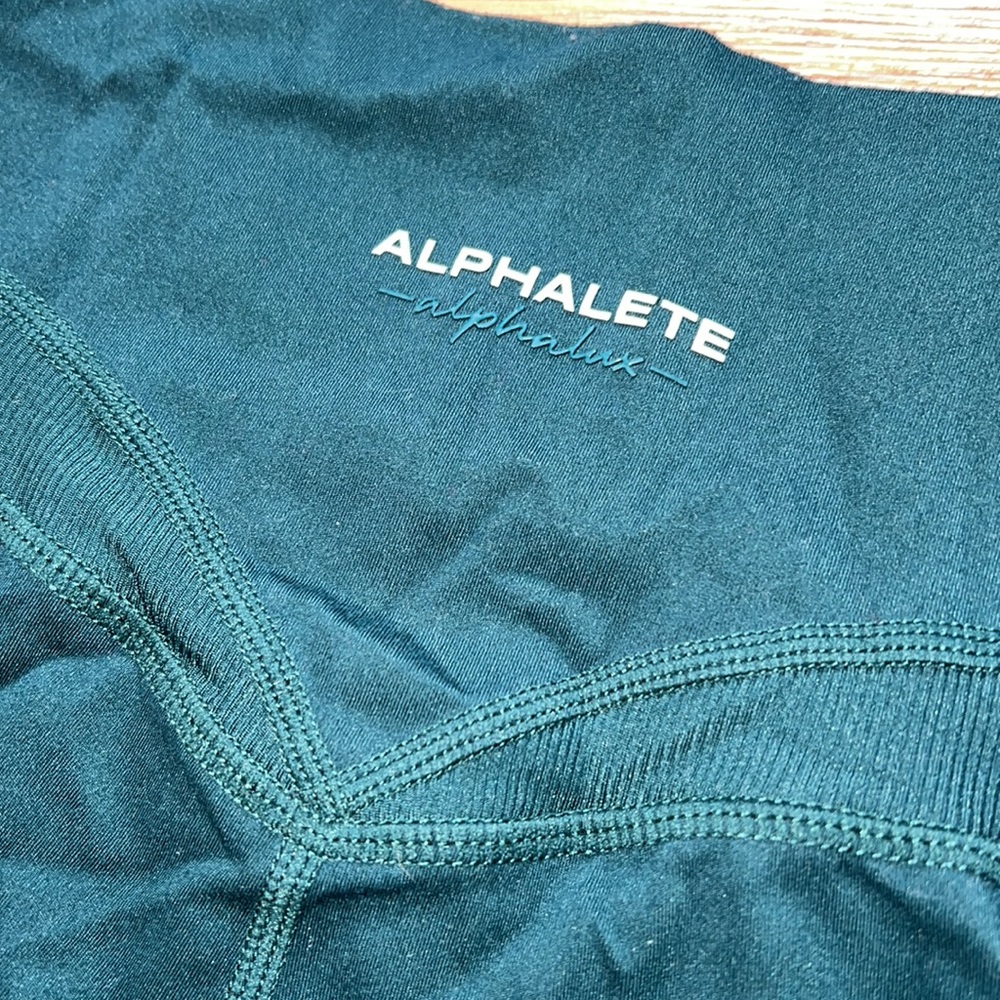 Alphalete leggings
